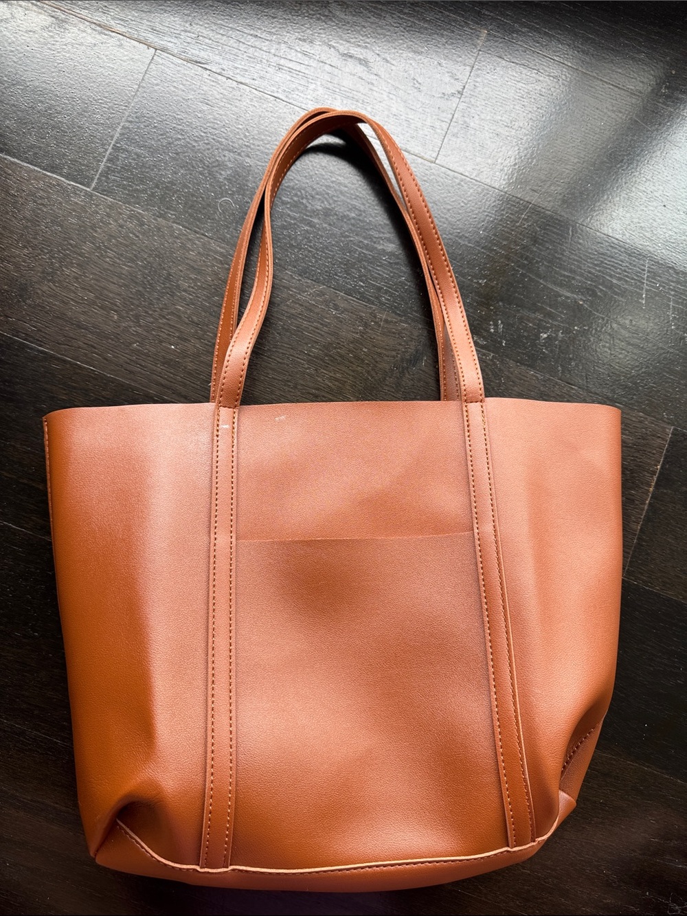 Everyday Leather-Feel Tote in Tan - Stylish Women's Shoulder Bag